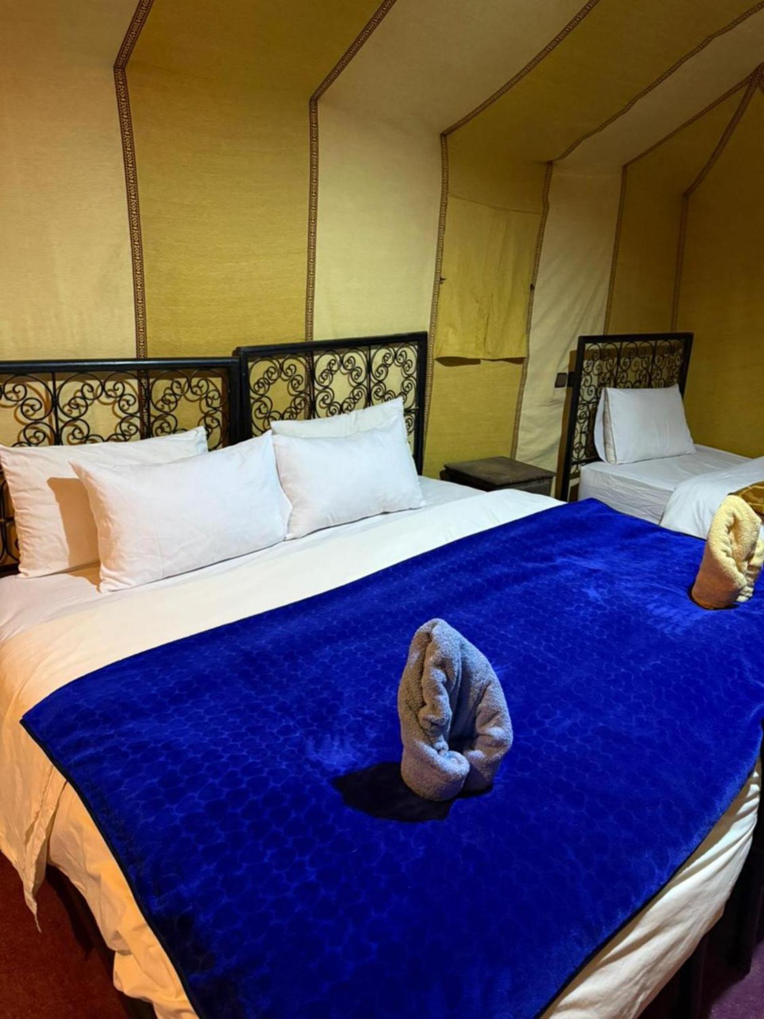 Sahara desert camp Merzouga Bagian luar foto