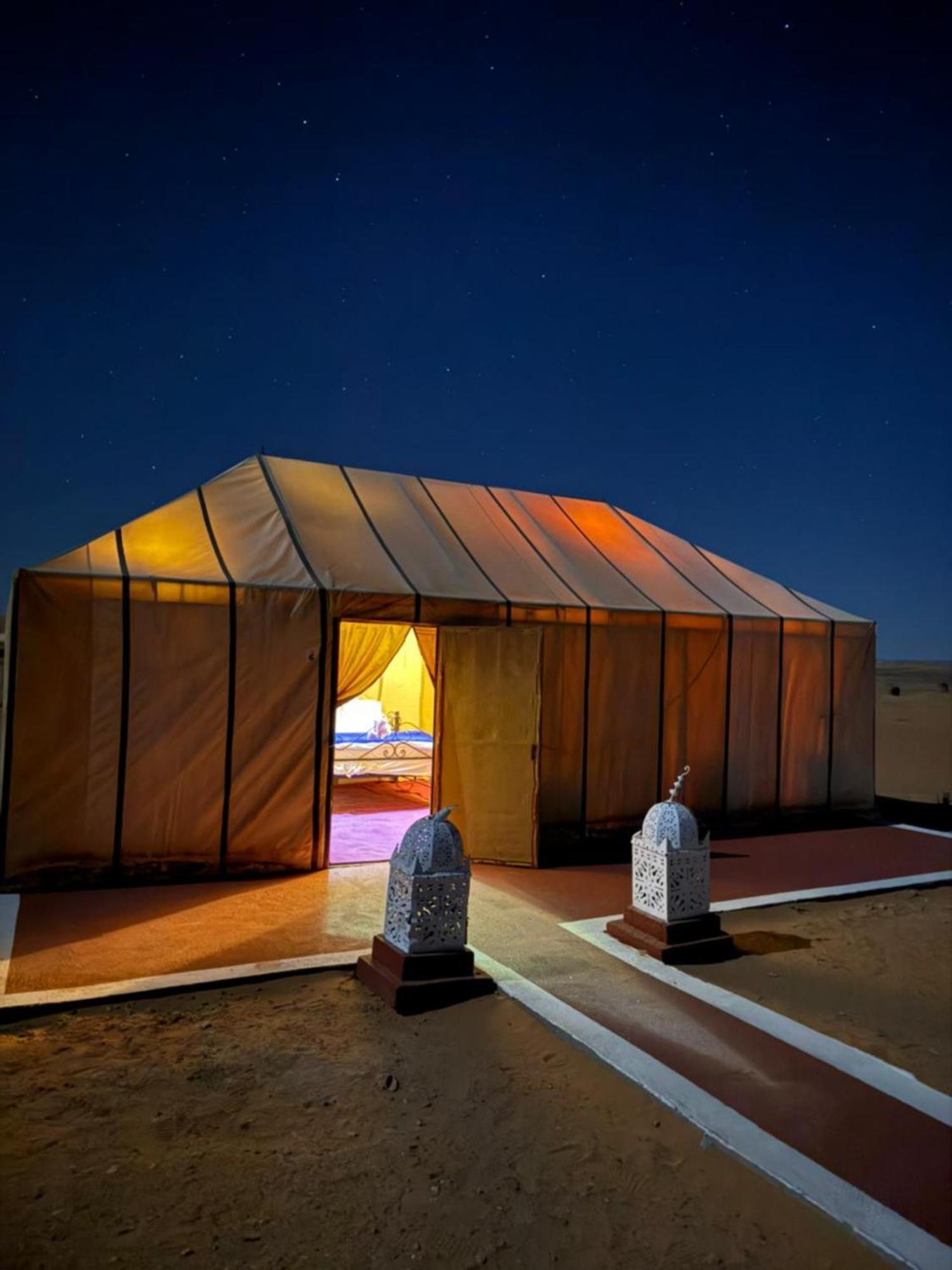 Sahara desert camp Merzouga Bagian luar foto